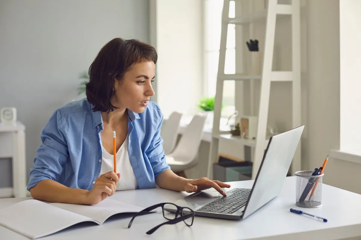 Quels réseaux utiliser pour trouver un emploi étudiant ?